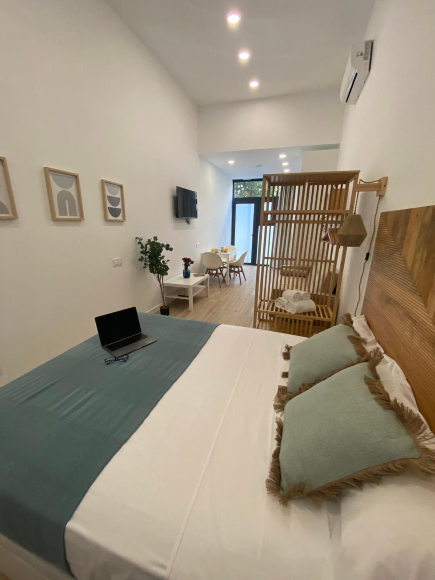 Ferienwohnung Travel Habitat Cabanyal Lofts Valencia Exterior foto